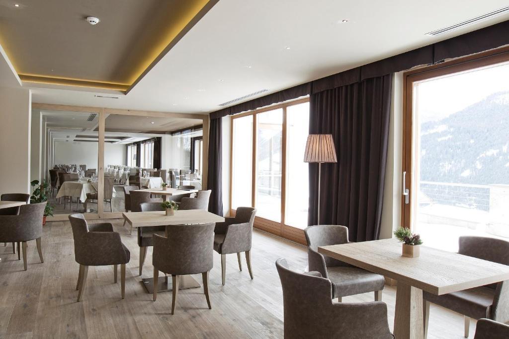 Design & Suite Hotel Ciarnadoi Vigo di Fassa Exteriér fotografie